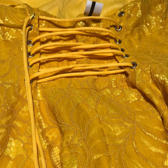 Yellow Dress - Picture 5 of 8